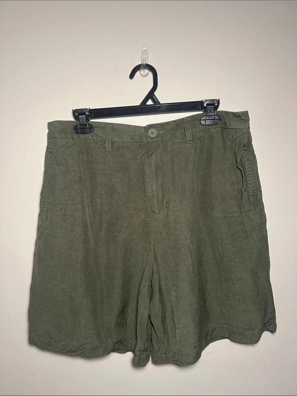 Magaschoni Man Olive Green Linen Blend Shorts
